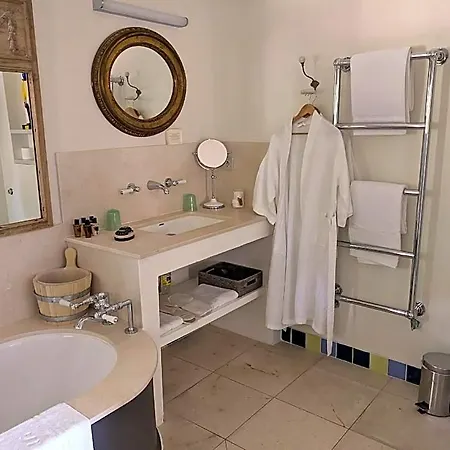 Pastis Saint-tropez Hotel 4*
